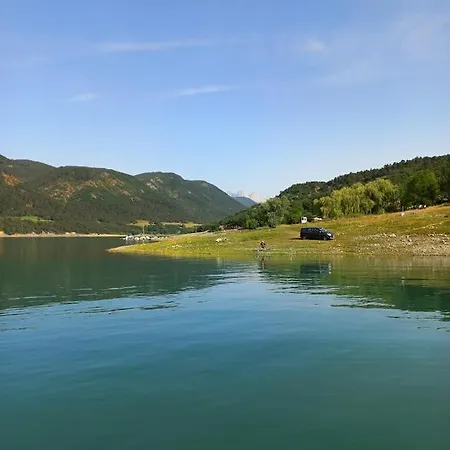 Proche Des Passerelles Et Du De Monteynard *